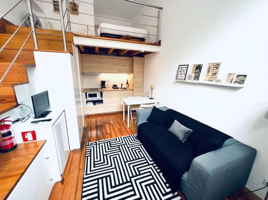 Lovely Mezzanino Close To Lx Factory * Lisbon